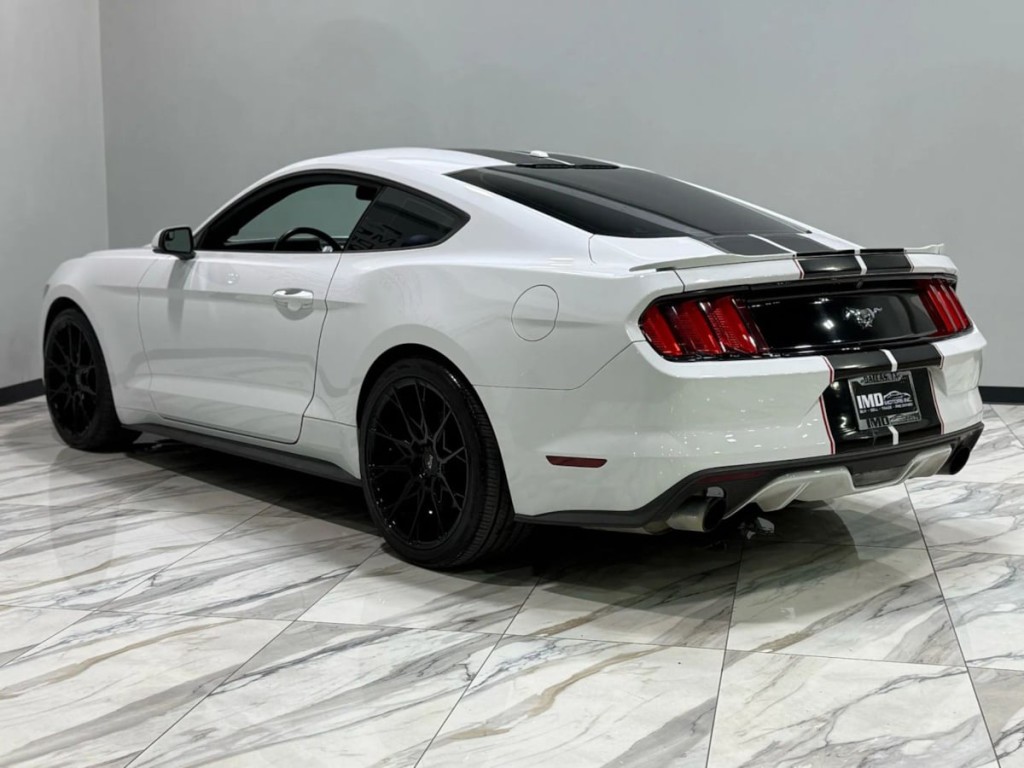 2017 Ford Mustang Image 9