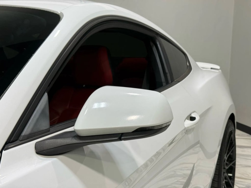 2017 Ford Mustang Image 11