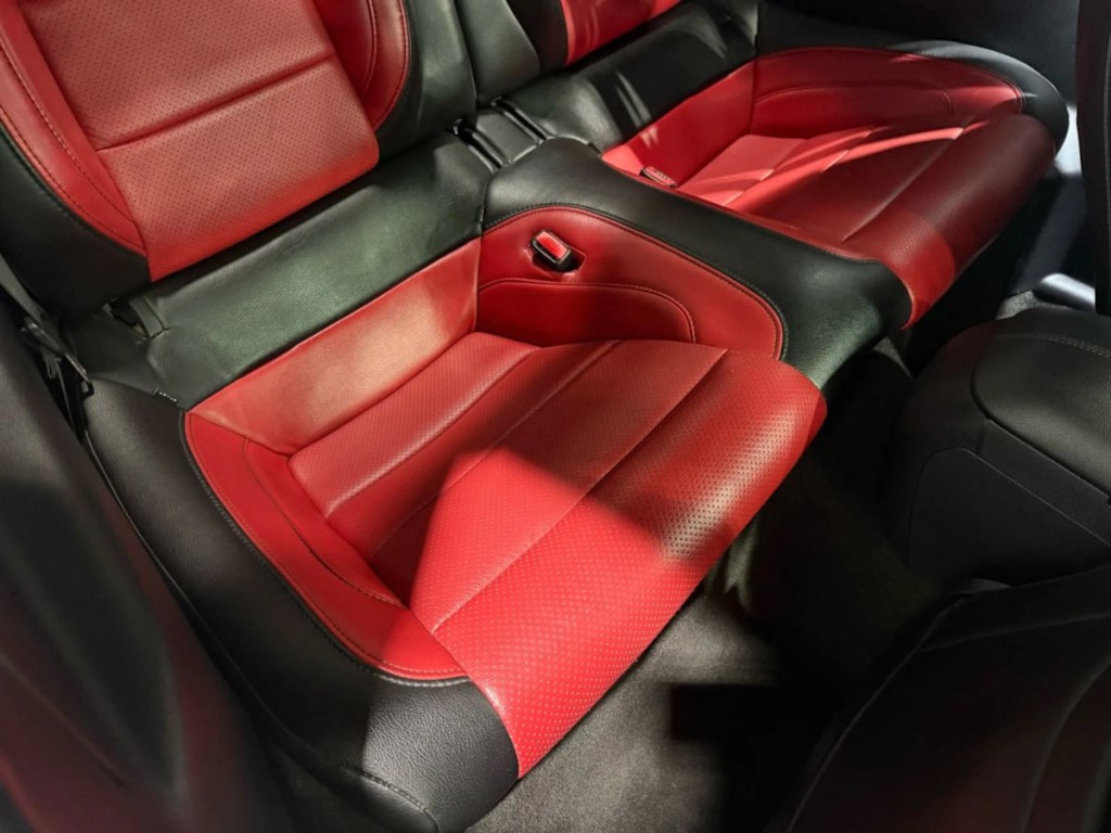 2017 Ford Mustang Image 20