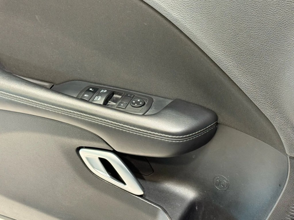 2023 Dodge Challenger Image 13