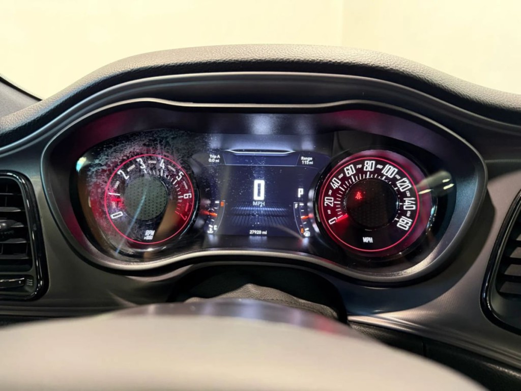 2023 Dodge Challenger Image 19