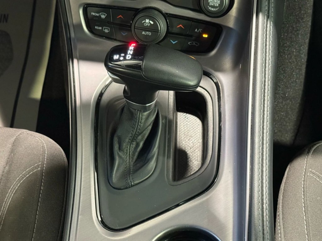 2023 Dodge Challenger Image 24