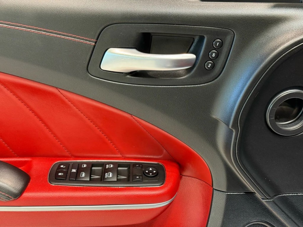 2022 Dodge Charger Image 14