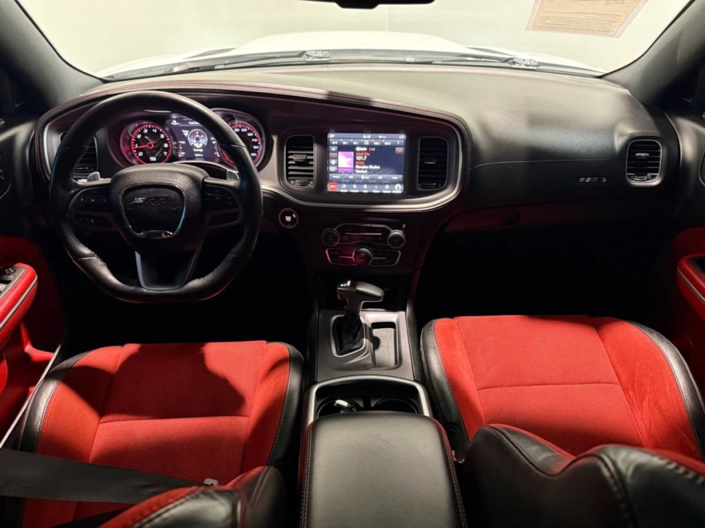 2022 Dodge Charger Image 16