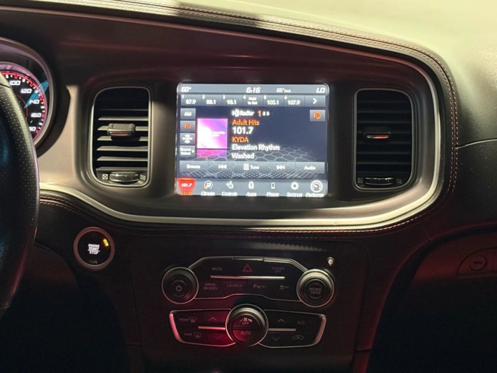 2022 Dodge Charger Image 23