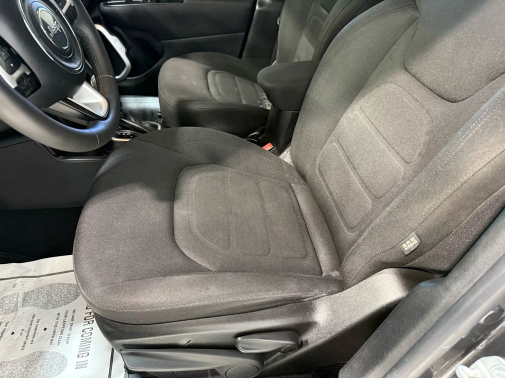 2018 Jeep Renegade Image 24