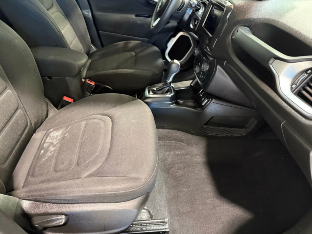 2018 Jeep Renegade Image 29