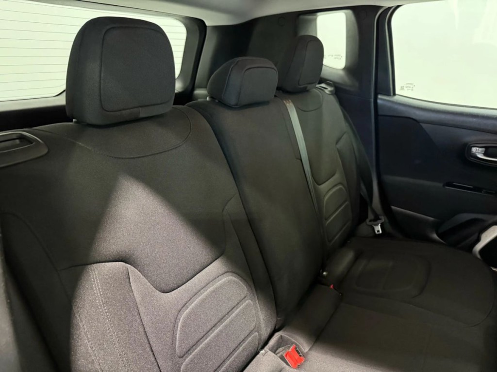 2018 Jeep Renegade Image 30