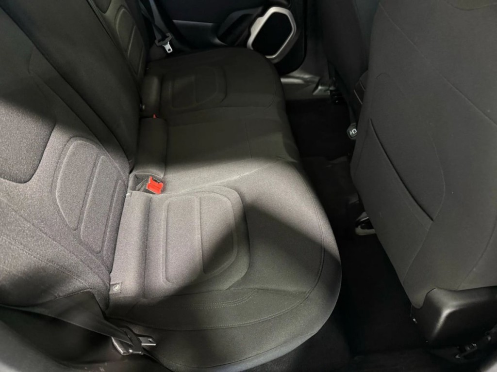 2018 Jeep Renegade Image 31