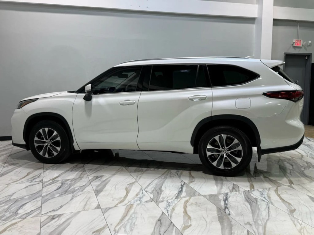 2020 Toyota Highlander Image 9
