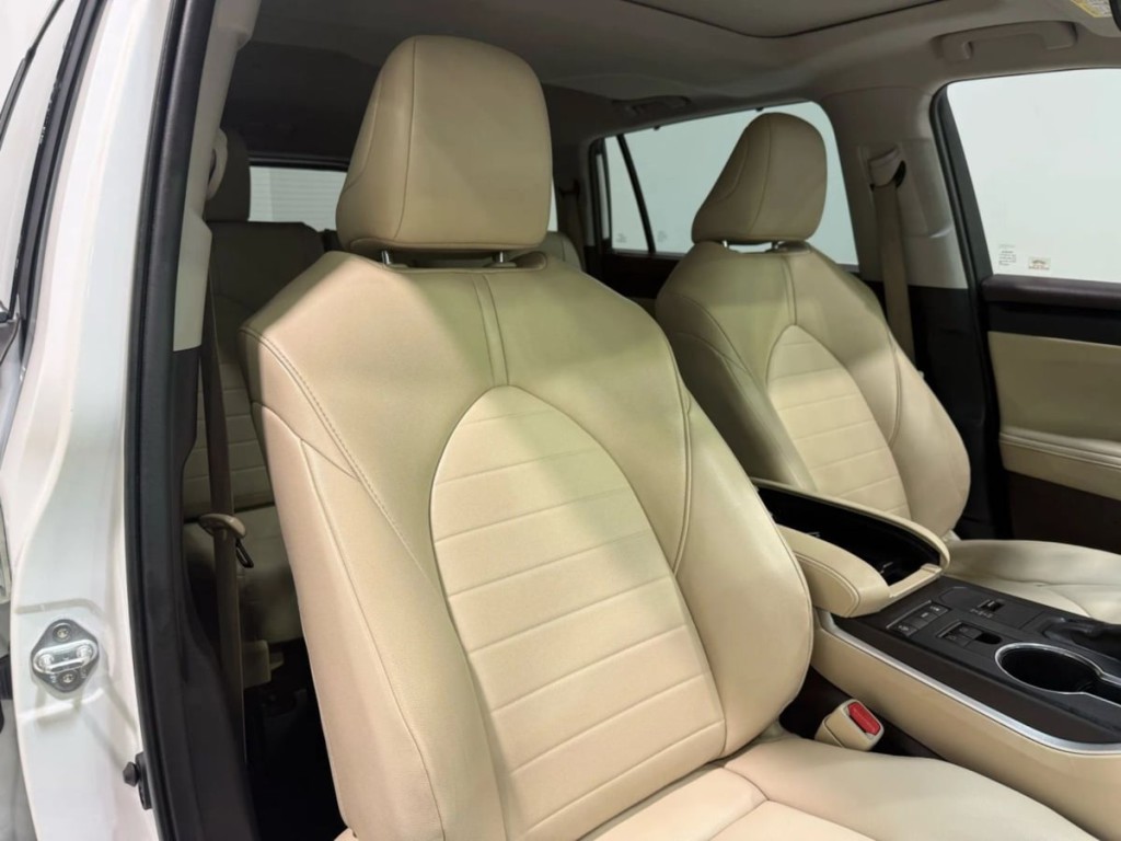 2020 Toyota Highlander Image 25