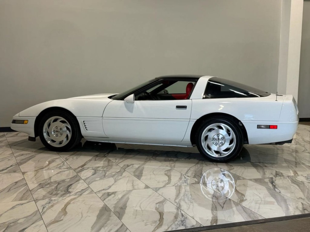 1995 Chevrolet Corvette Image 13