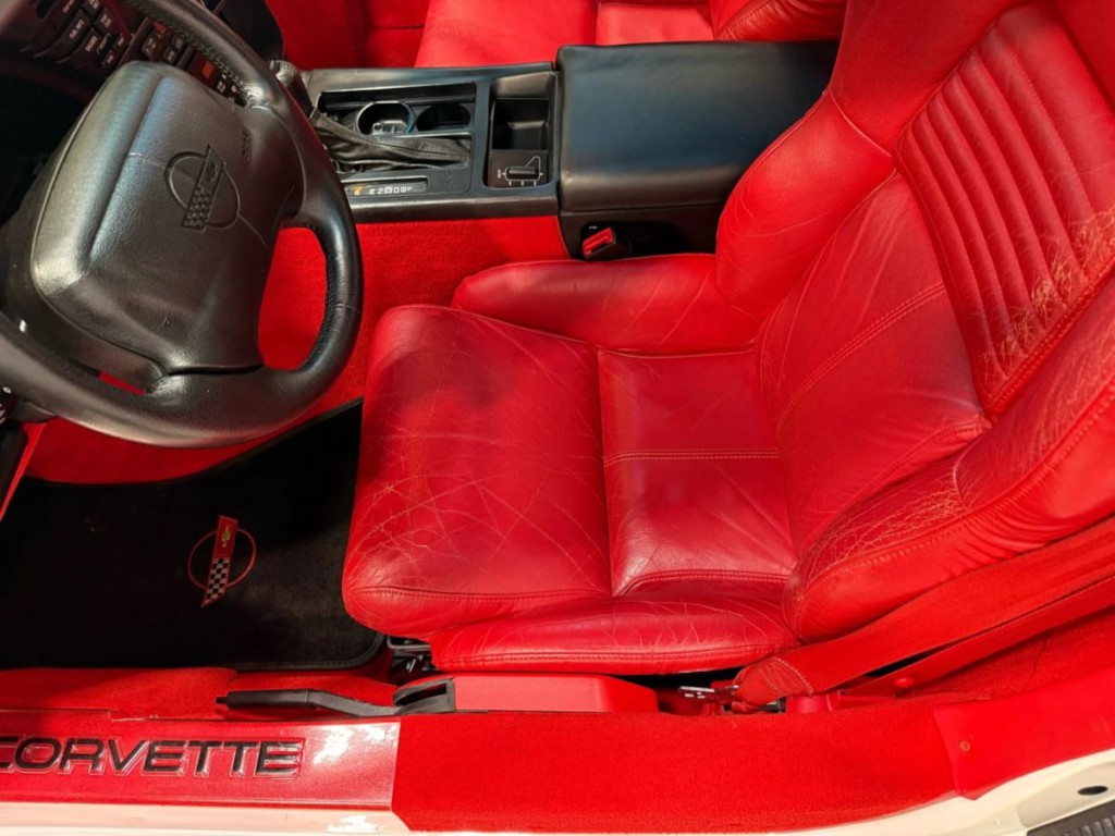 1995 Chevrolet Corvette Image 15