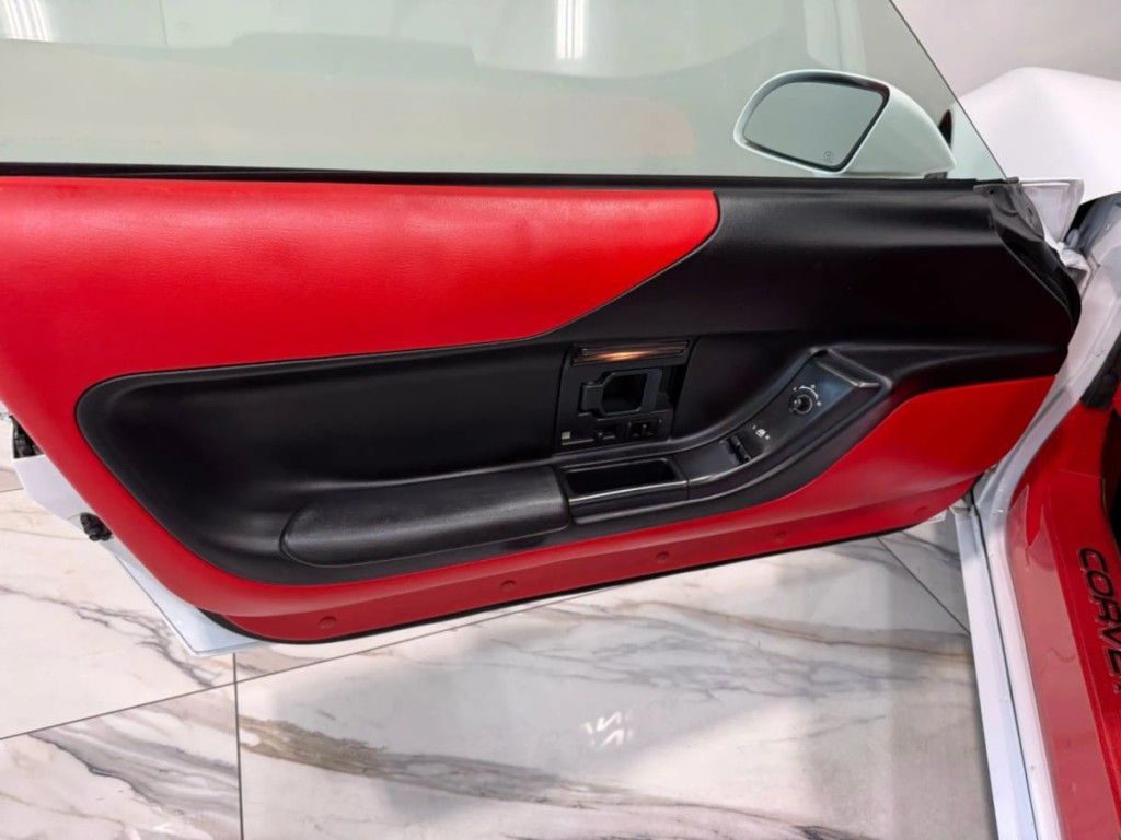 1995 Chevrolet Corvette Image 20