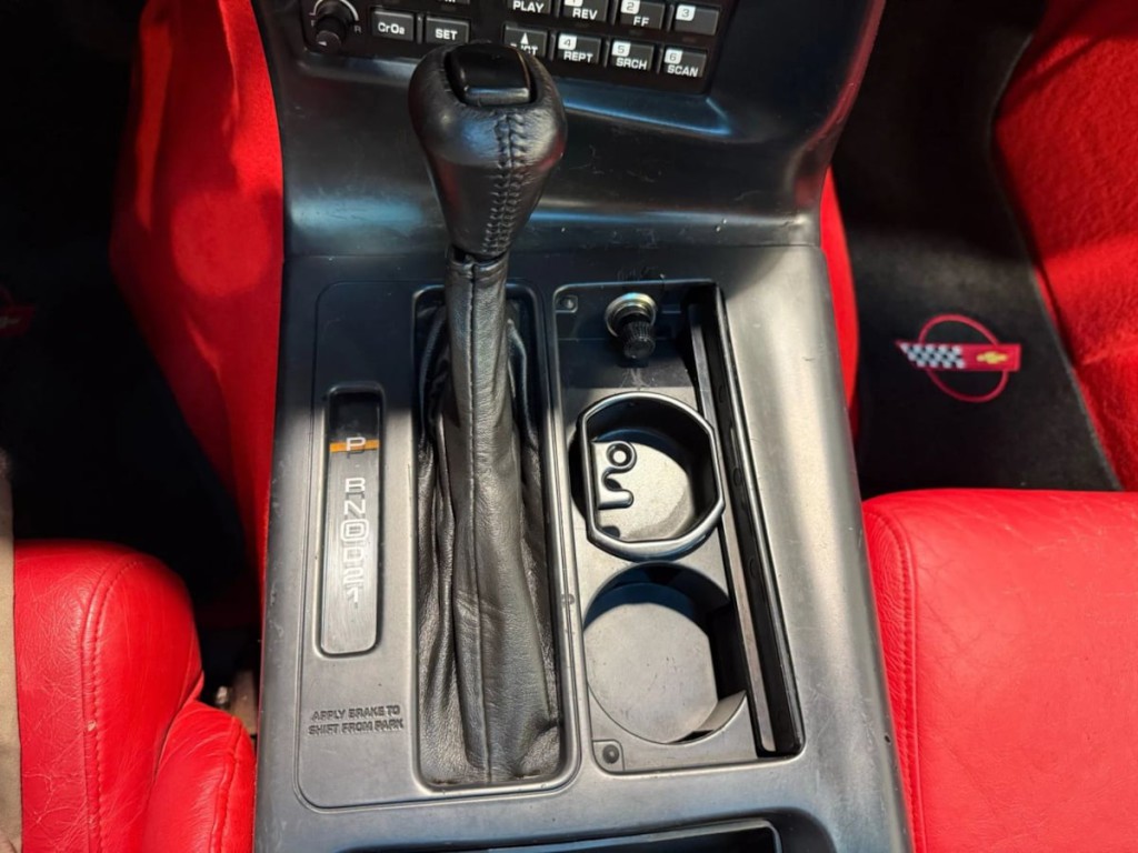 1995 Chevrolet Corvette Image 25