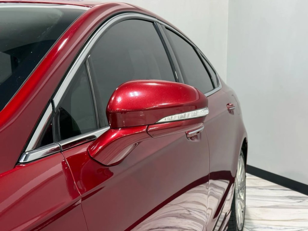 2017 Ford Fusion Image 11