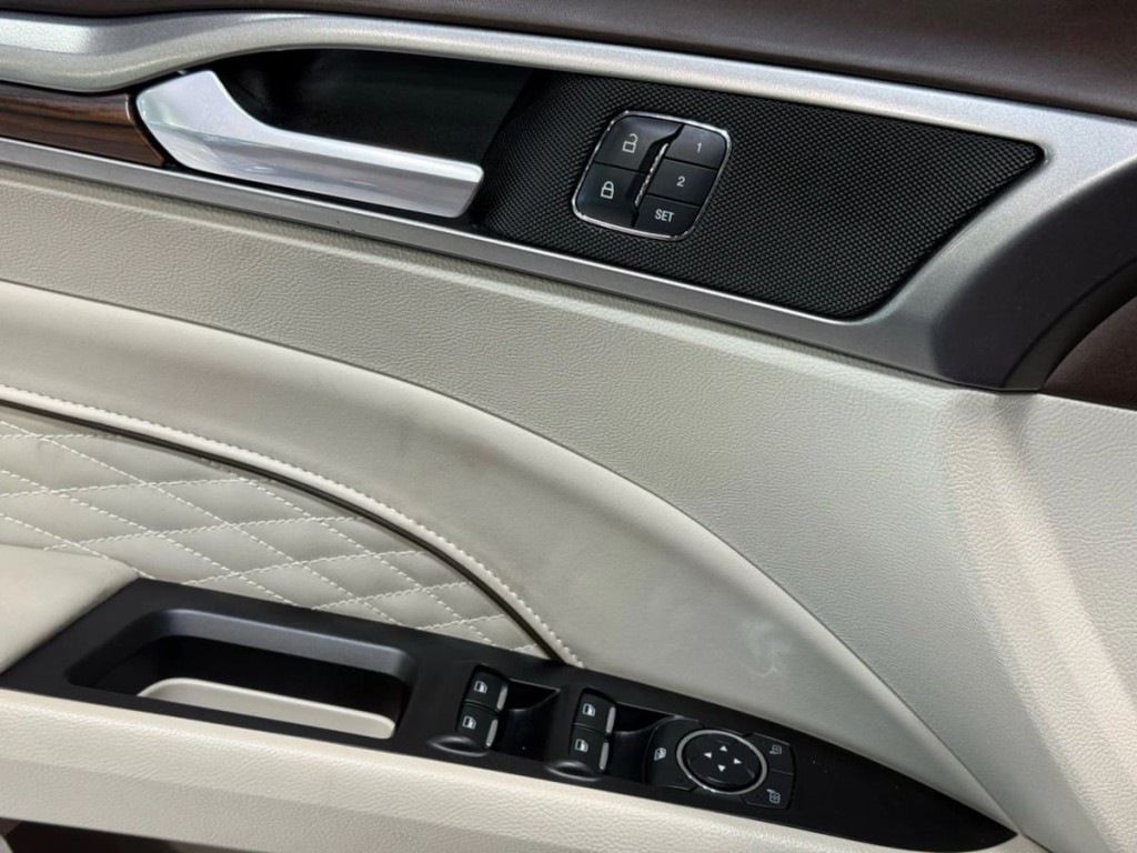 2017 Ford Fusion Image 13