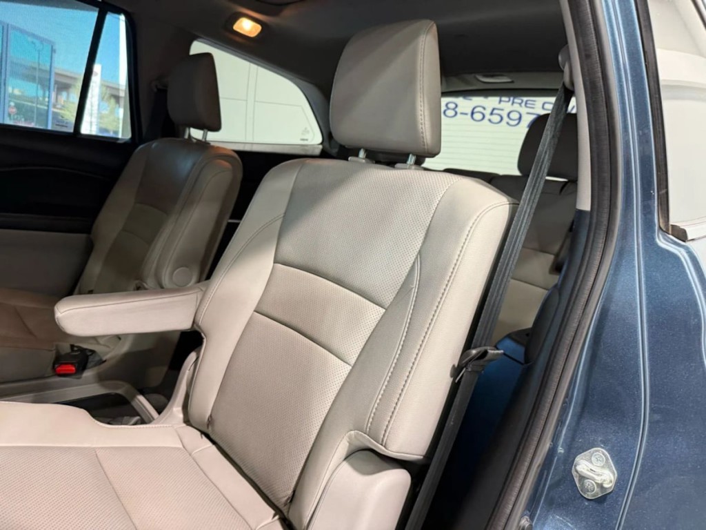 2017 Honda Pilot Image 28