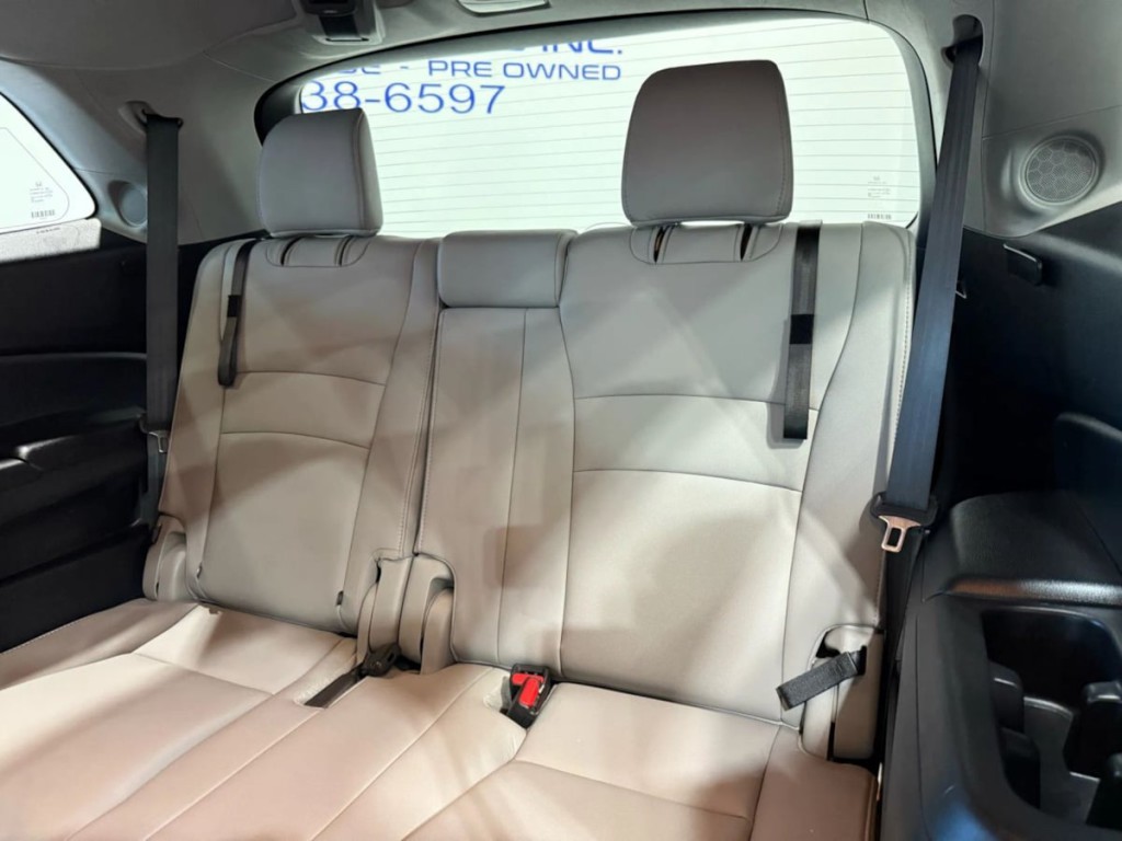 2017 Honda Pilot Image 30