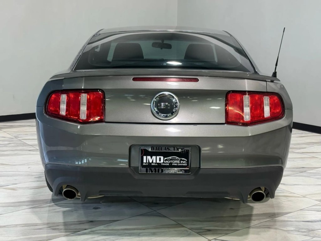 2012 Ford Mustang Image 8