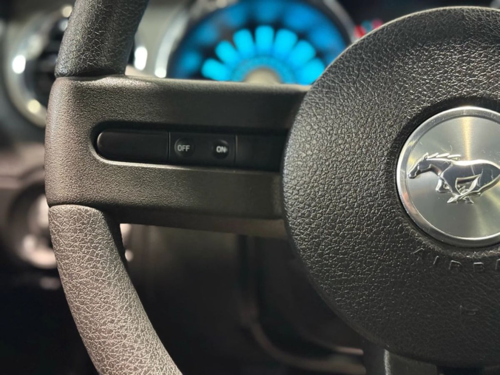 2012 Ford Mustang Image 13