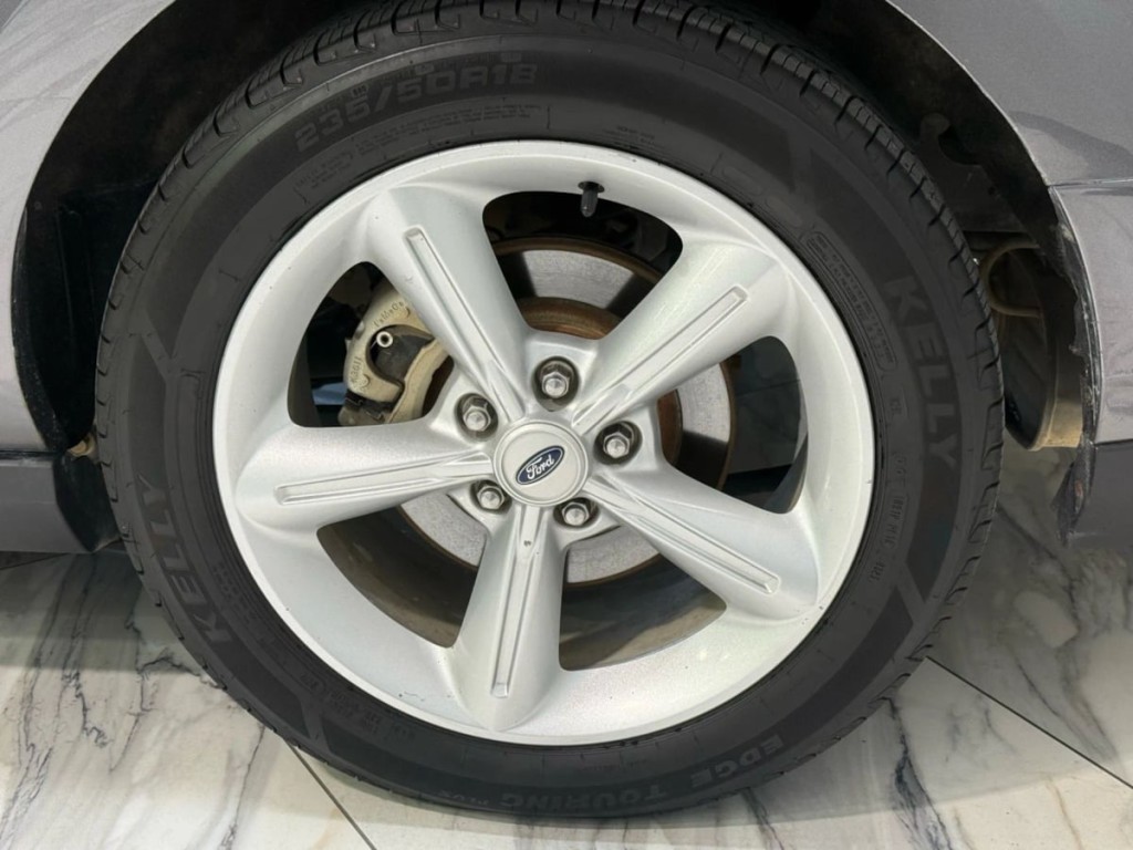 2012 Ford Mustang Image 27