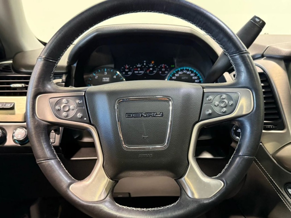 2020 GMC Yukon Image 16