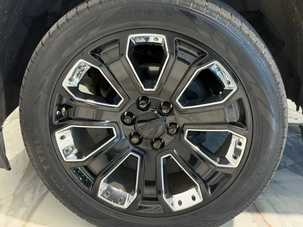 2020 GMC Yukon Image 36