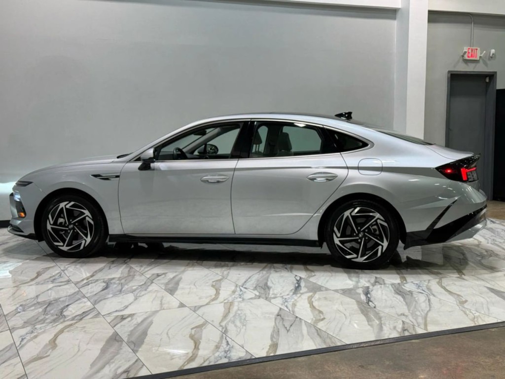 2025 Hyundai Sonata Image 9
