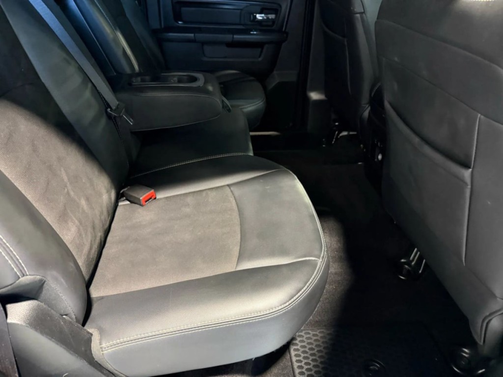 2017 RAM 1500 Image 31