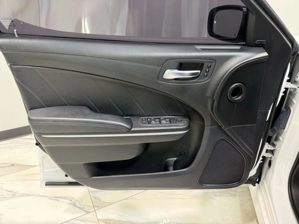 2023 Dodge Charger Image 11
