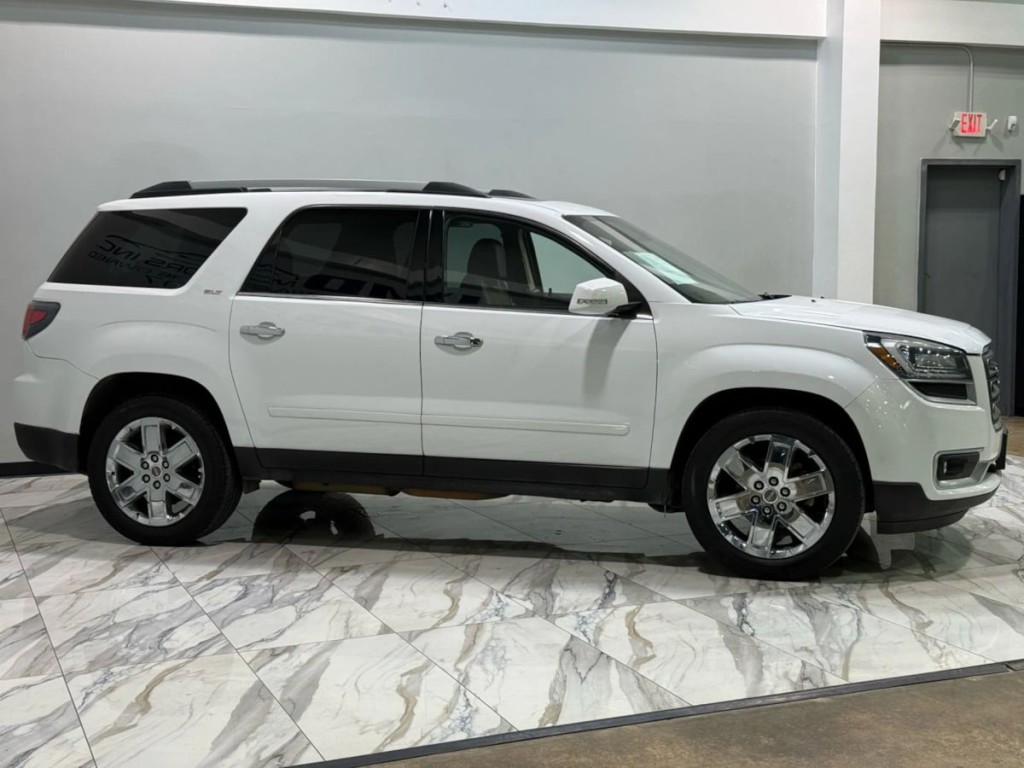 2017 GMC Acadia Image 5