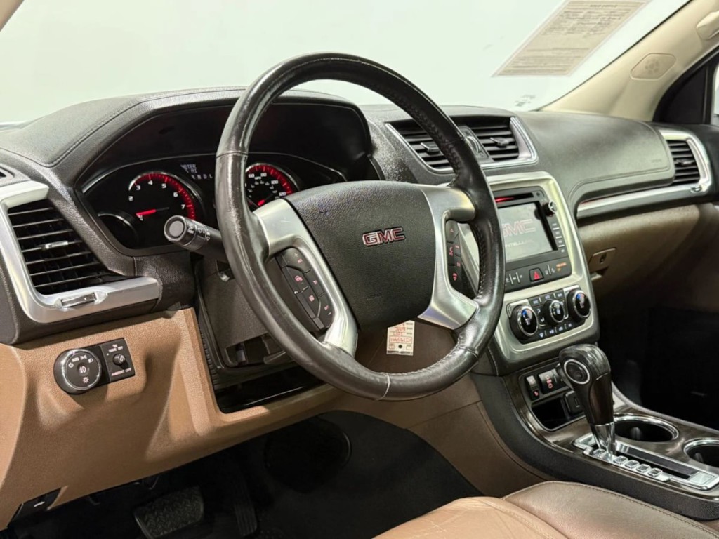 2017 GMC Acadia Image 14