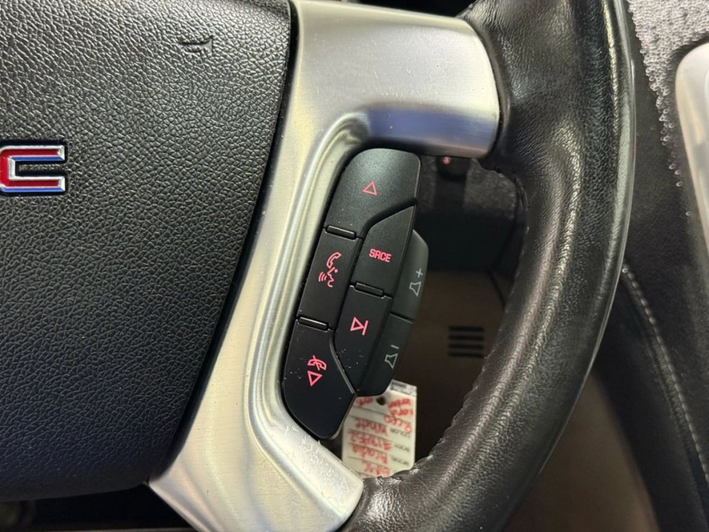 2017 GMC Acadia Image 18