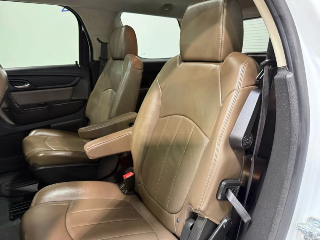 2017 GMC Acadia Image 25