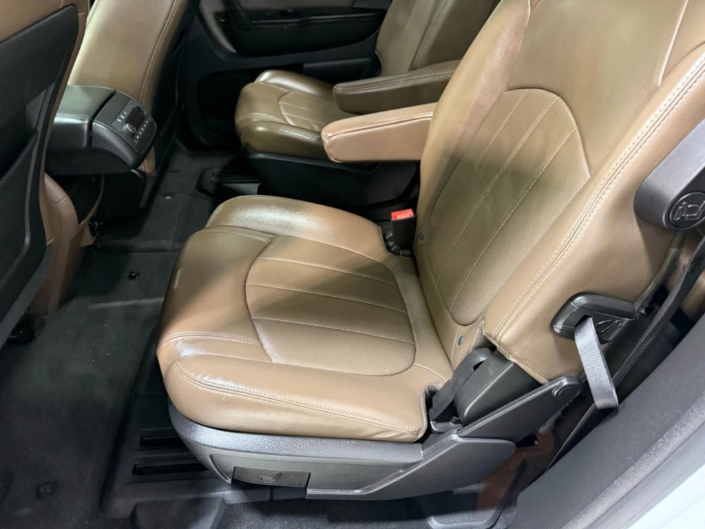 2017 GMC Acadia Image 26