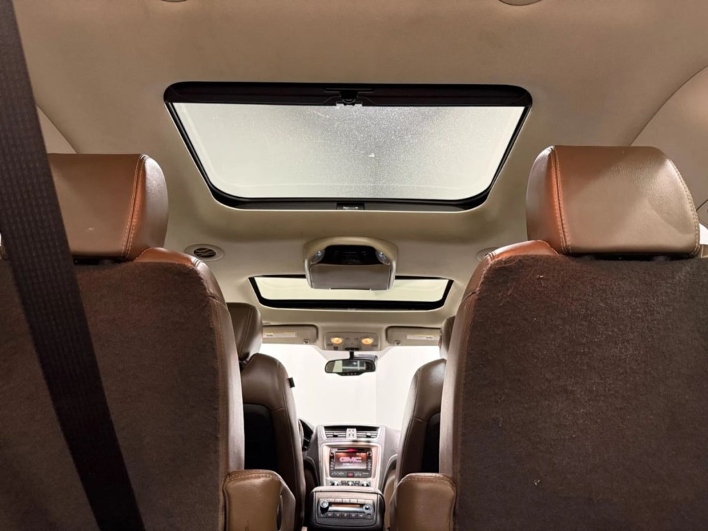 2017 GMC Acadia Image 35