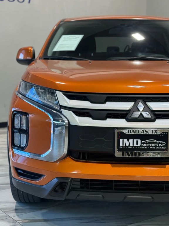 2020 Mitsubishi Outlander Image 4