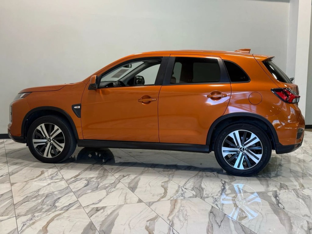 2020 Mitsubishi Outlander Image 10