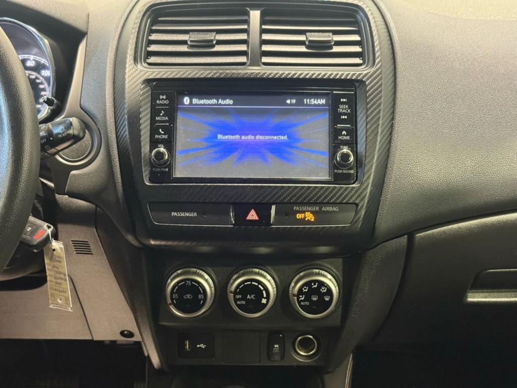 2020 Mitsubishi Outlander Image 20