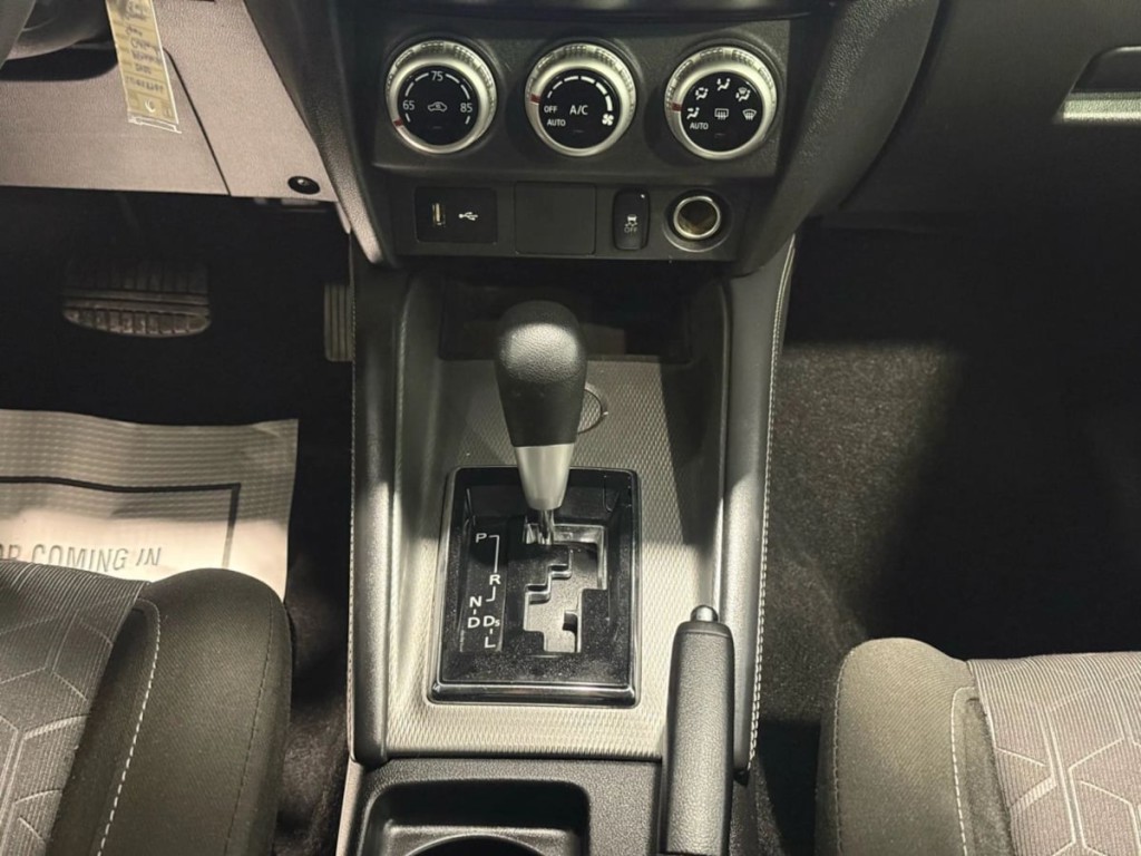 2020 Mitsubishi Outlander Image 22