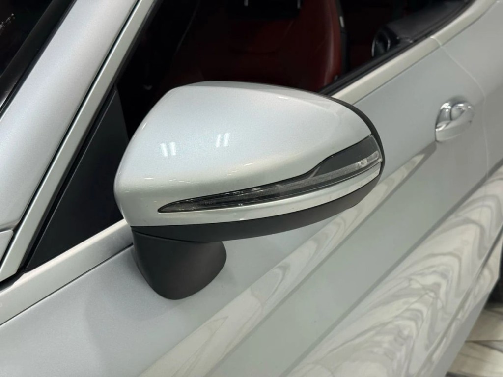 2019 Mercedes-Benz C-Class Image 16