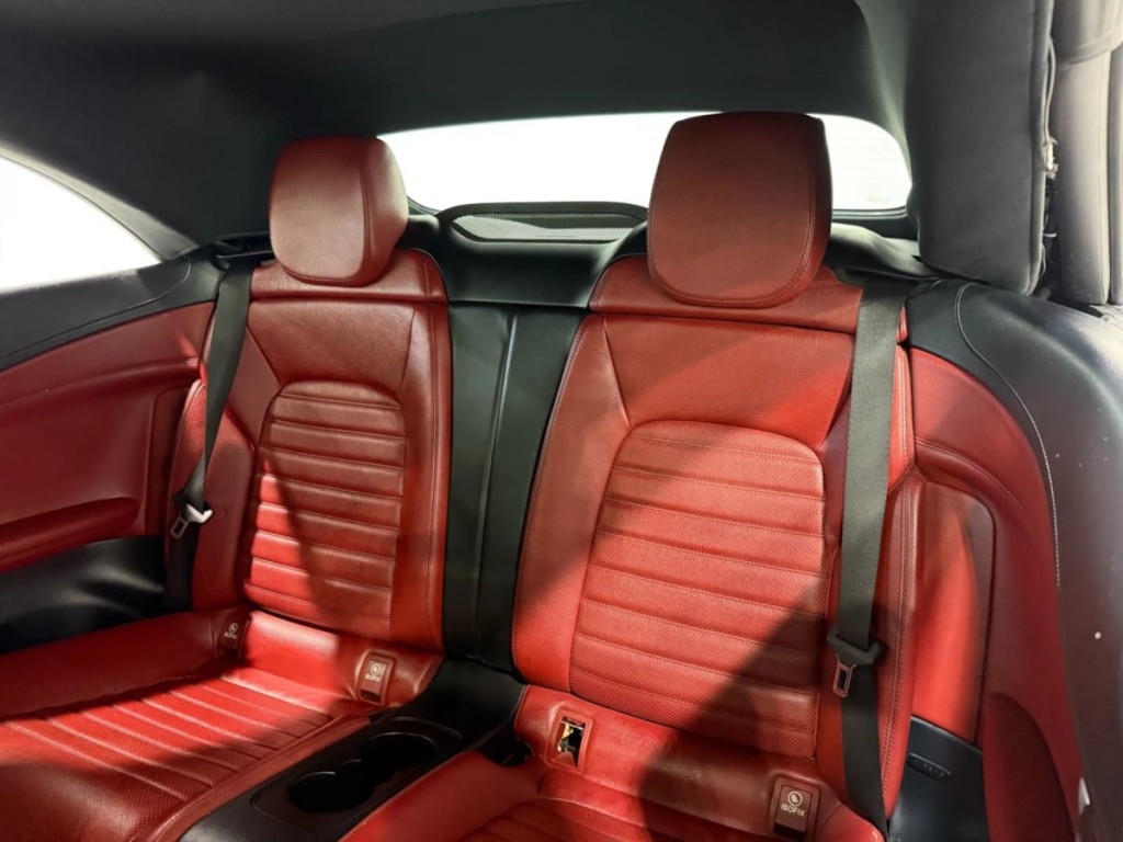 2019 Mercedes-Benz C-Class Image 19