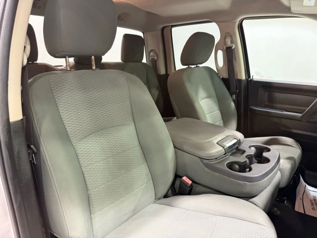 2015 RAM 1500 Image 24