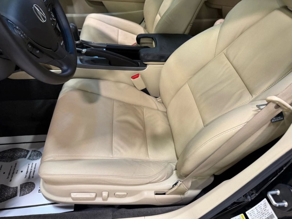 2012 Acura TL Image 17