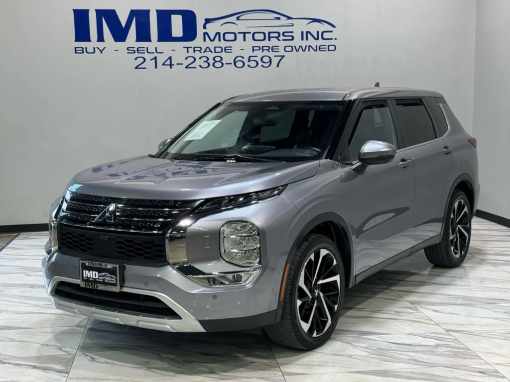 2022 Mitsubishi Outlander Image 1