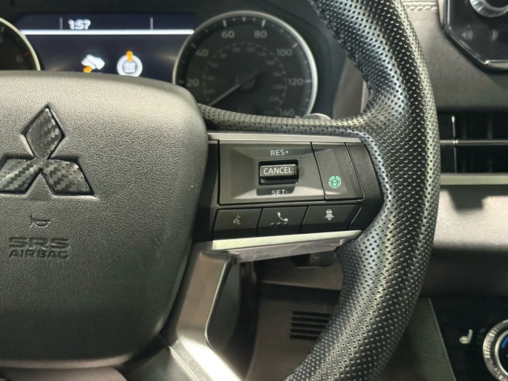 2022 Mitsubishi Outlander Image 15