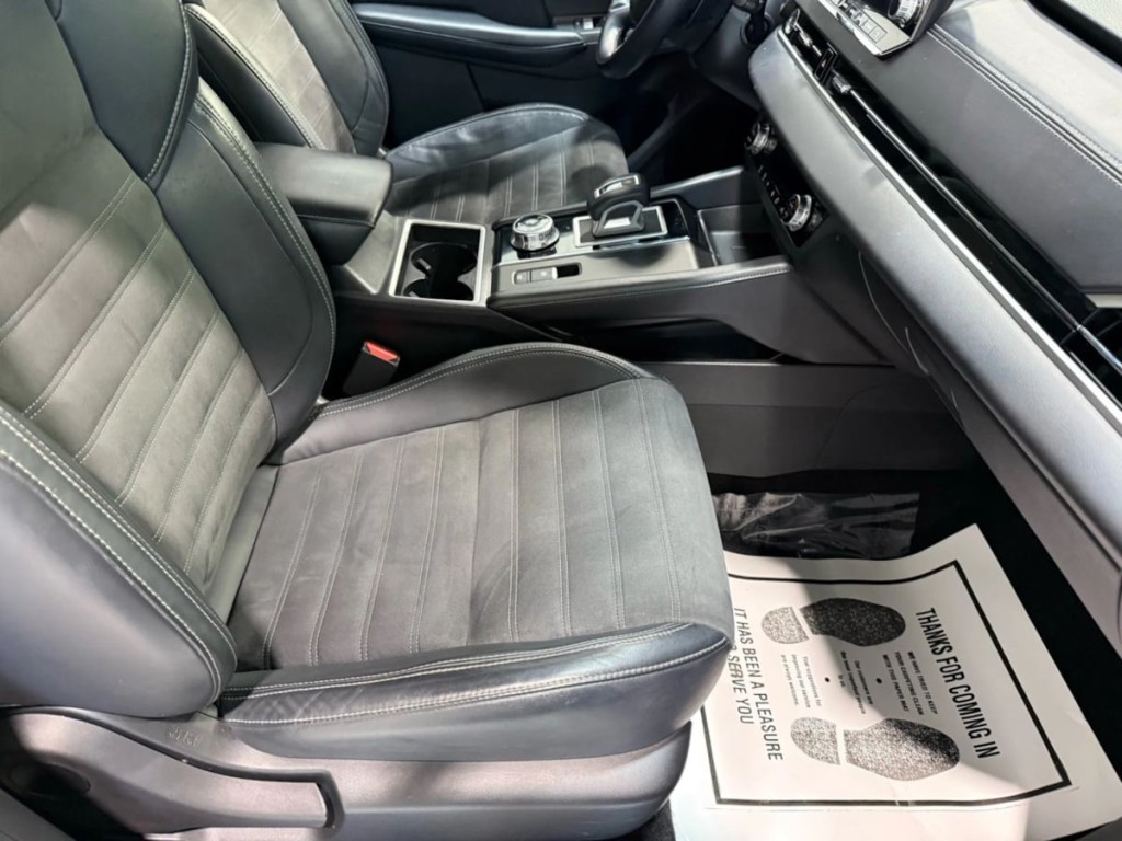 2022 Mitsubishi Outlander Image 28