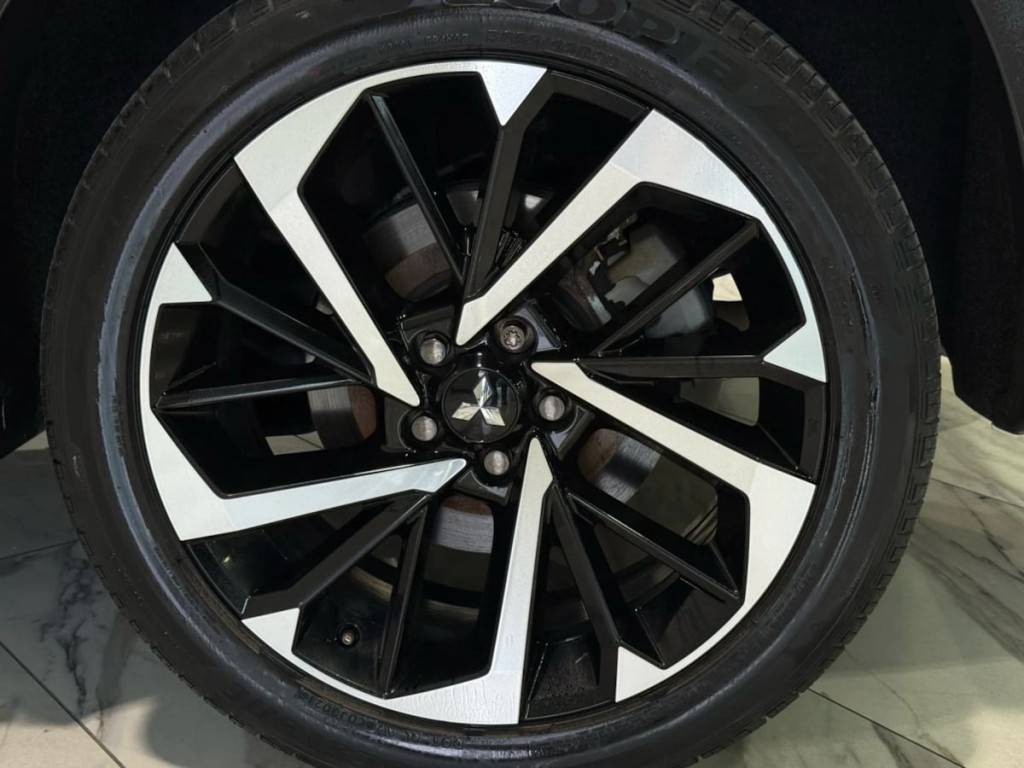 2022 Mitsubishi Outlander Image 29