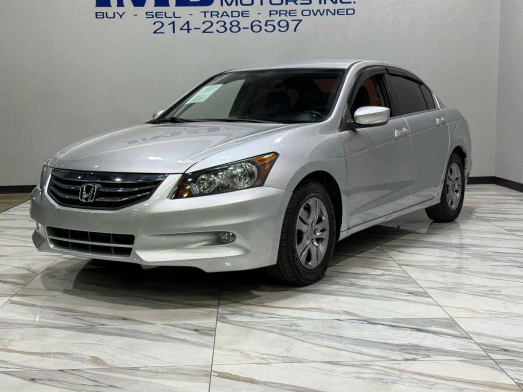 2012 Honda Accord Image 2